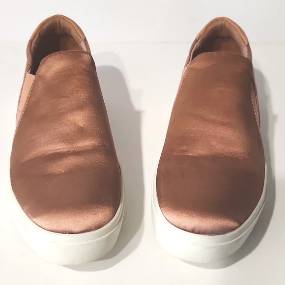 Dr. Scholls Leta Bouquet Rose Gold Slip On Sneaker Shoes Size 9.5M EUC - Picture 2 of 11